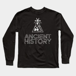 Ancient UFO Aliens Pyramid Ancient Astronaut Long Sleeve T-Shirt